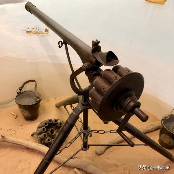 300年前的速射武器，英國帕克爾轉膛槍