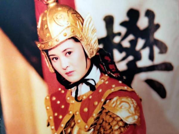 紅極一時的王菁華:與知名男星分手後,49歲仍未婚 紅極一時的王菁華:與知名男星分手後,49歲仍未婚