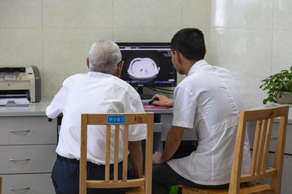 老兵轉業從醫23年，2019年政府上門採集資訊，才知他獲7次一等功