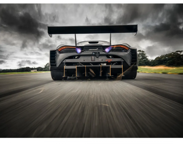 讓GT3賽車解除束縛會發生什麼事？就由邁凱倫720S GT3X解答吧