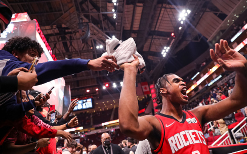 過生日加成！火箭小霍樂迪7中7，他沒有辜負哈登的期望