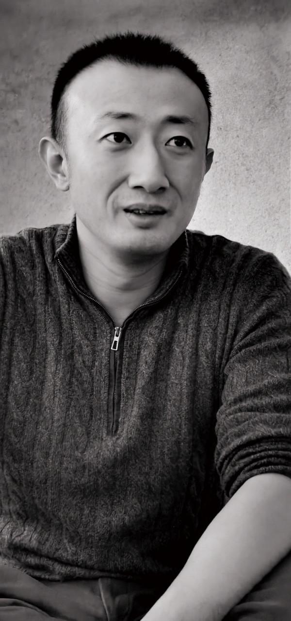 作家那多,攪動人心底最脆弱的地方 作家那多,攪動人心底最脆弱的地方