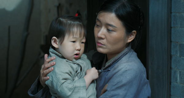 胡琳娜：爸爸是胡廣川，媽媽是丁嘉麗，我是個&OpenCurlyDoubleQuote;孤兒&rdquo;