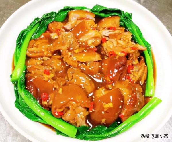 2022年夜飯16道硬菜來了，8涼8熱，雞鴨魚肉樣樣齊全，好吃又有面