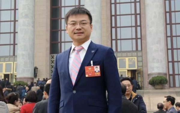 安徽青陽第一富豪：靠處理發動機尾氣，大賺35億元身家