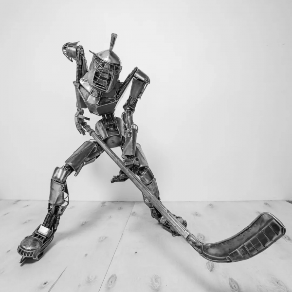 Denis Kulikov 和他的炫酷機甲風動物雕塑