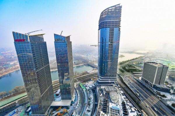 對標倫敦“金絲雀”，副中心“運河金融城”初具形態