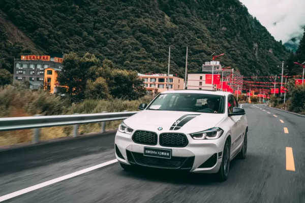 試駕寶馬X2曜夜版：姐妹們的神器直男不懂