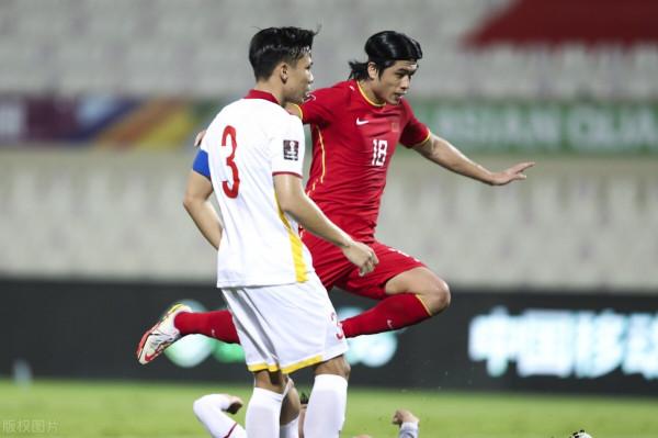 “一起看寂寞”？國足必須破釜沉舟，不換思路就換人