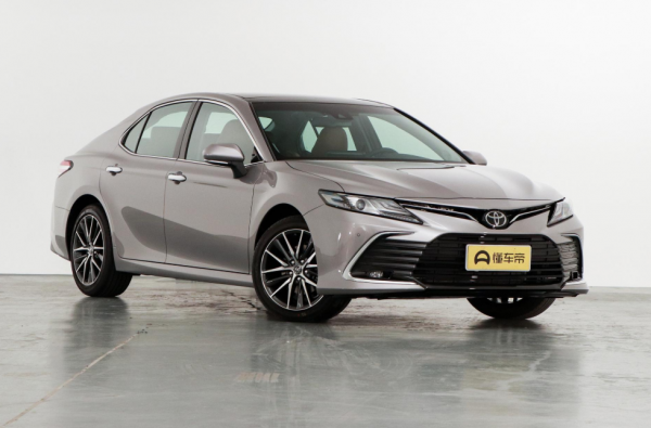 是你，你選哪款！日德之戰 豐田凱美瑞對比大眾帕薩特