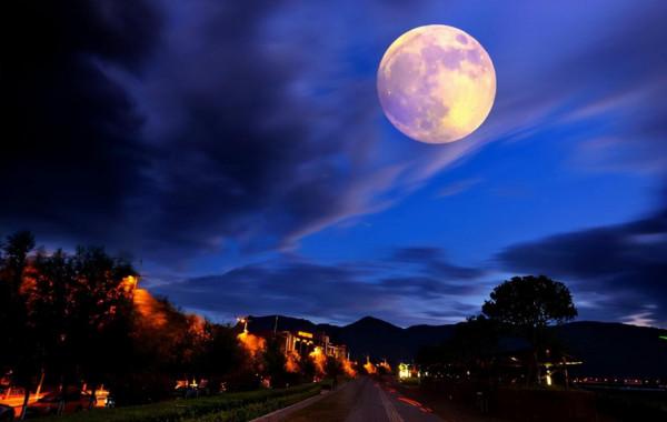 辛丑詠中秋詩詞五首