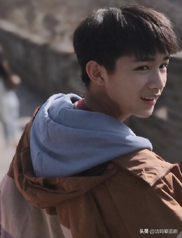 徐龍象驚現金雞獎，這個15歲少年，堪稱最大的意外之喜