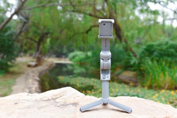 自動開合，三軸一體便攜無壓力-SNOPPA隨拍ATOM 2自動摺疊手機雲臺