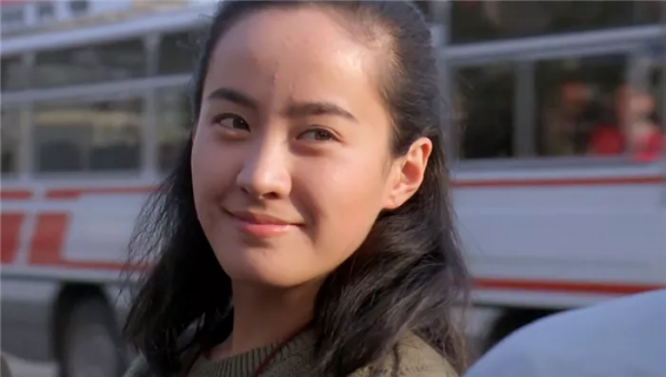 29年前，葛優拍過一部“大尺度”的電影，女二號如今是央視主持人