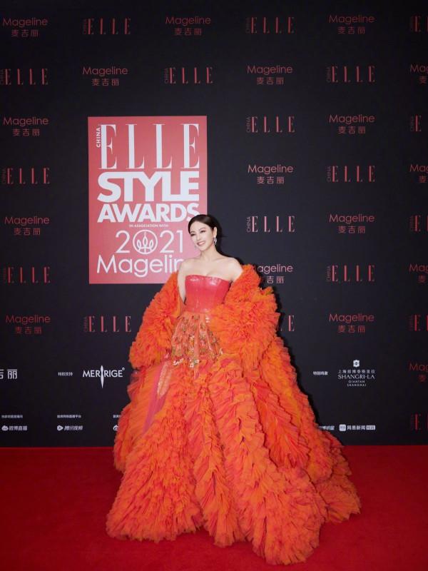 elle之夜紅毯臨時取消,只能看圖過乾癮,這次關曉彤終於穿對了 elle之夜紅毯臨時取消,只能看圖過乾癮,這次關曉彤終於穿對了