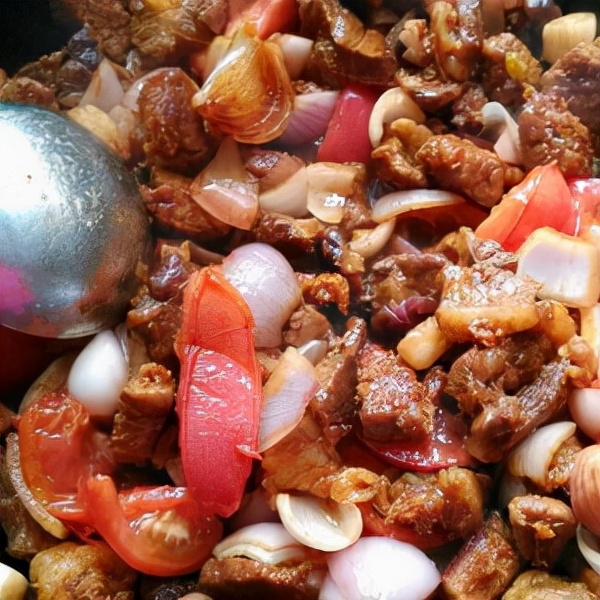 冬季女性多吃：豬肝，牛肉，紅豆，南瓜，花生補氣補血養生美容