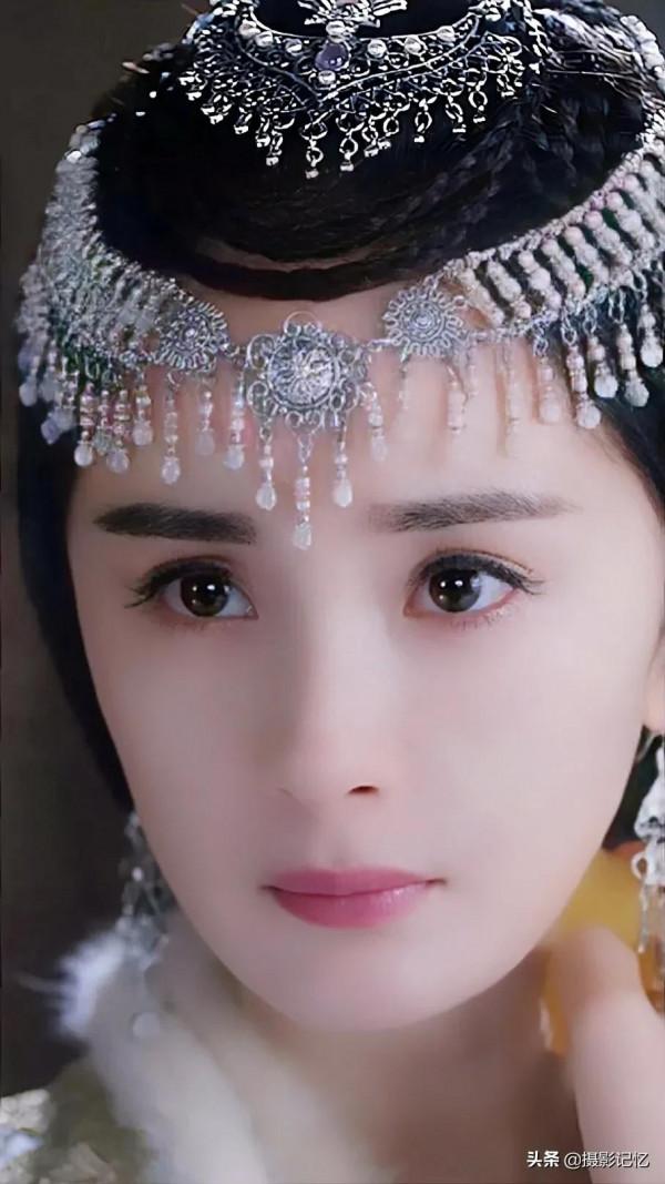 楊冪：肌膚豐潤