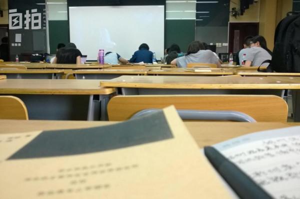 我，當過工人、做過保安，從小自卑，卻拿到了電影“最佳導演”獎