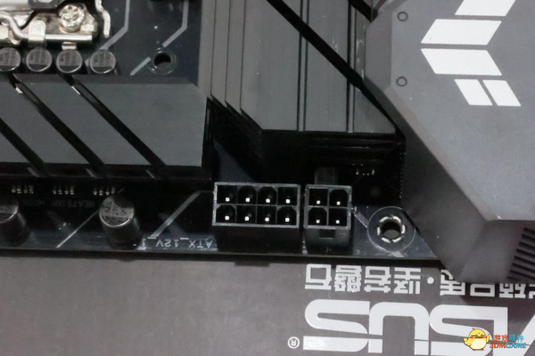 華碩TUF GAMING B660M-PLUS WIFI D4重炮手：板雖小，功能全