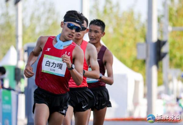 「聚焦十四運」72歲冠軍教練到場觀戰：拼到最後就是最棒的