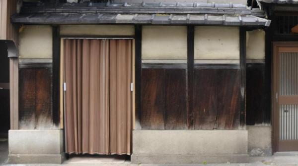 日本陷入“多死社會”,5100座火葬場人滿為患,遺體都住起旅館? 日本陷入“多死社會”,5100座火葬場人滿為患,遺體都住起旅館?