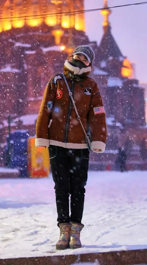 東北人原來是這麼過冬的，雖然裹得厚厚的，也不忘記搭配精緻點