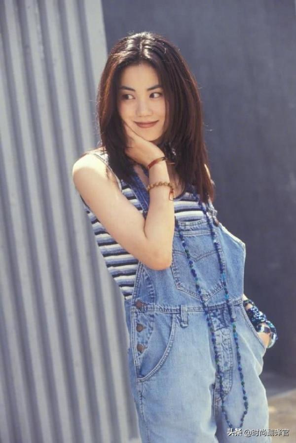 王菲年輕時可真美，怎麼時髦怎麼來，膚白腿長真吸睛