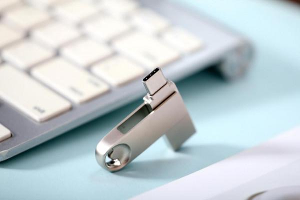 為華為Mate手機擴容，aigo U322手機優盤，迷你小巧又實用