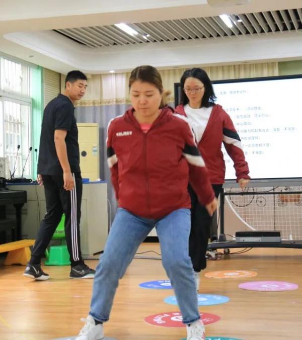 津浦幼兒園:趣味田徑有門道,且聽、且看、且琢磨 津浦幼兒園:趣味田徑有門道,且聽、且看、且琢磨