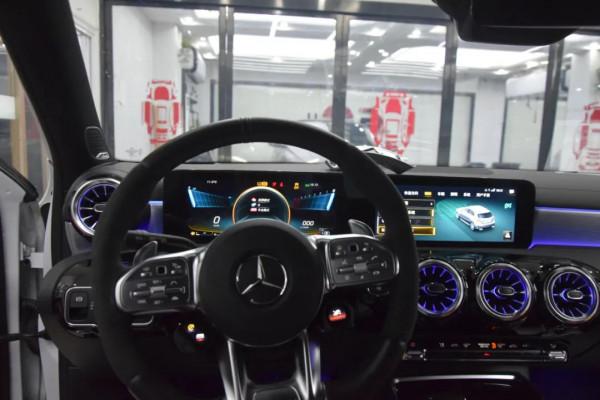 給賓士A45裝倆蛋蛋？真效能（學名：OLED操控單元液晶控制旋鈕）