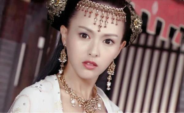 有人一部戲吃一輩子，有人第二部就翻車，角色濾鏡也挺玄的