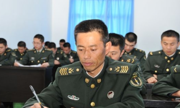 &OpenCurlyDoubleQuote;兵王&rdquo;王忠心：妻子&OpenCurlyDoubleQuote;笑話&rdquo;只長鬍子不長職位，退役後過得如何