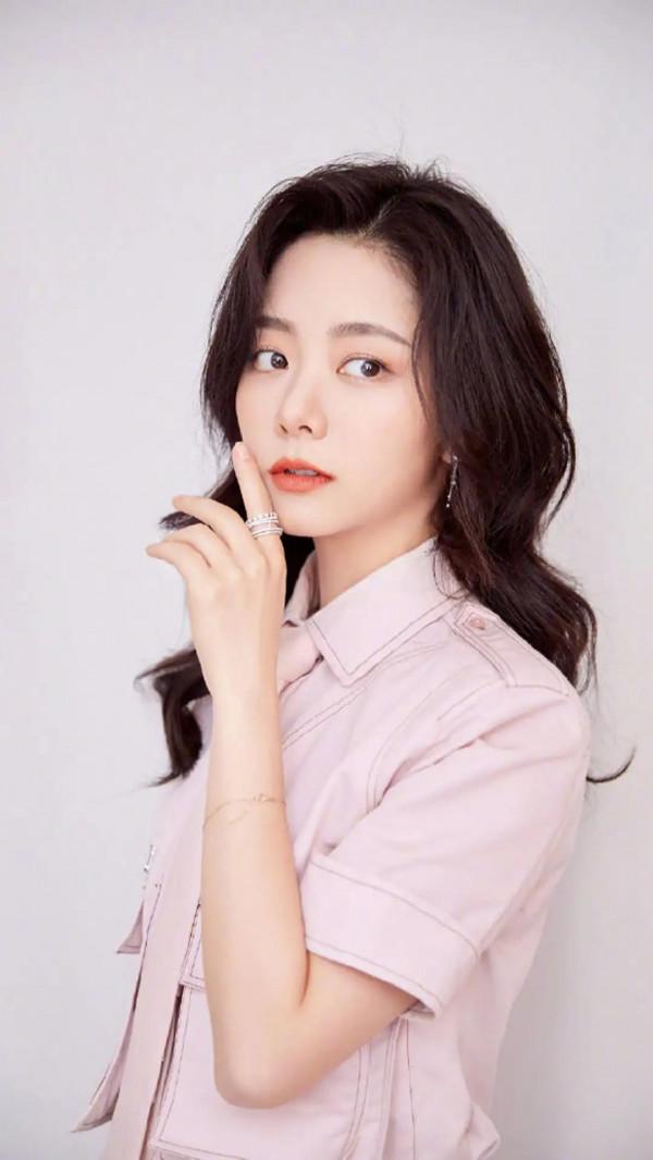 清純靚麗可愛的譚松韻