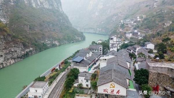 中國最美十大峽谷之一，四川雲南兩地坐火車的人都曾路過