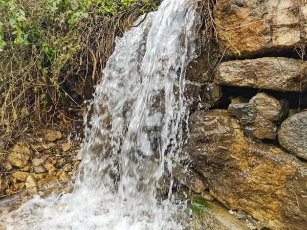 圭峰紅葉遍山,九小時歷程卻讓人驚心 圭峰紅葉遍山,九小時歷程卻讓人驚心