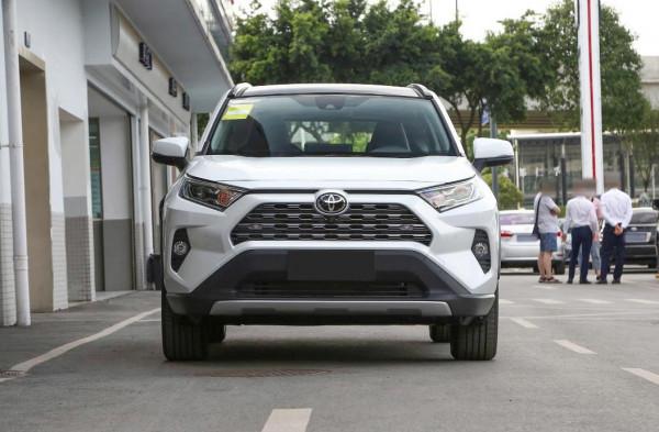 說句真心實意的話，SUV還是這三款好，坐著舒適，安全還耐用