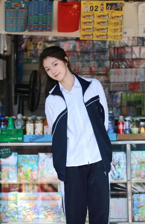 乾淨校園風穿搭,放學一起回家嘛,讓氣質成為你的標籤 乾淨校園風穿搭,放學一起回家嘛,讓氣質成為你的標籤