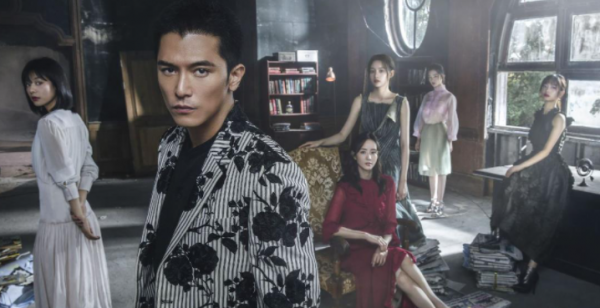 衝著楊紫看《女心理師》，卻被女二吸引了，造型簡單讓人一眼難忘