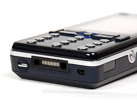 ［經典手機］ 索尼愛立信K818：2007年320萬自動對焦