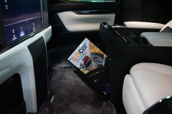 地球上原廠身價最高的MPV是什麼樣子的？| CAR REVIEWS