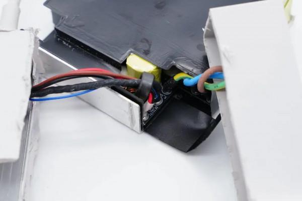 華碩最強遊戲本標配300W電源,內建4顆氮化鎵,內部結構揭曉 華碩最強遊戲本標配300W電源,內建4顆氮化鎵,內部結構揭曉