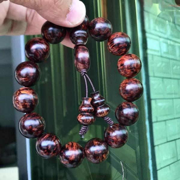 手串-芝麻點海黃1.5 手串-芝麻點海黃1.5