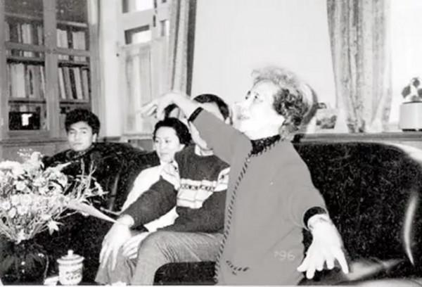 1947年,蔣英給乾哥錢學森介紹物件,錢學森卻向她表白:跟我出國 1947年,蔣英給乾哥錢學森介紹物件,錢學森卻向她表白:跟我出國