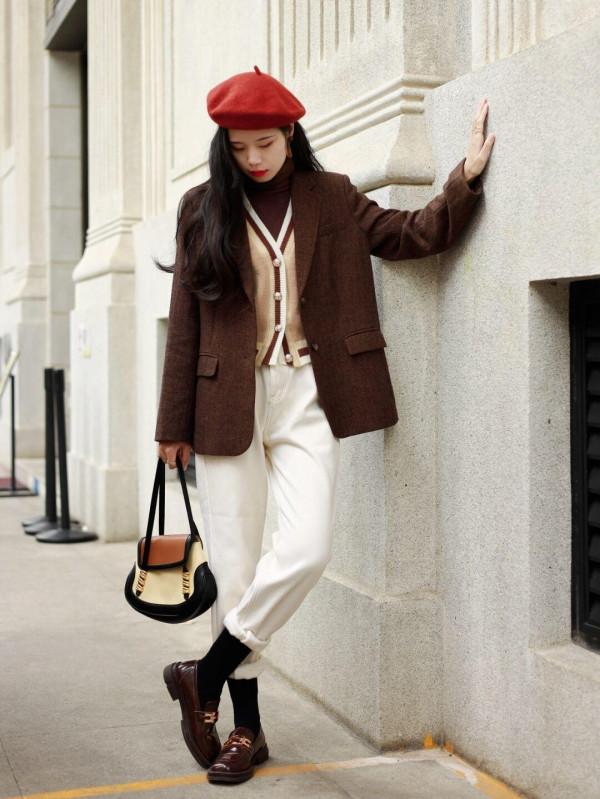 步入冬季別亂買衣服，試試“毛呢外套”，能讓你輕鬆穿出好氣質