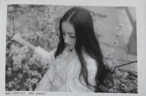 鞠婧禕9年前舊照被扒!以前的“書模”也太好看了吧 鞠婧禕9年前舊照被扒!以前的“書模”也太好看了吧