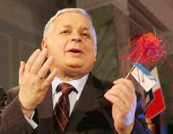 波蘭政壇傳奇雙胞胎:弟弟總統哥哥總理,兄弟倆共同執政 波蘭政壇傳奇雙胞胎:弟弟總統哥哥總理,兄弟倆共同執政