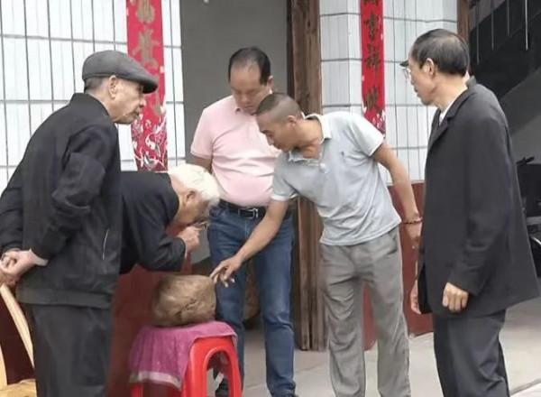 2009年他在江西撿到一塊石頭，3年後價格漲到38萬