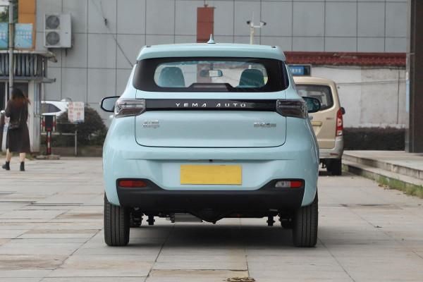 實拍雷丁芒果：5萬多就配互聯雙液晶屏，335km續航、半小時快充