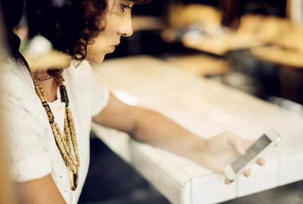 謝娜登頂熱搜榜被吐槽尷尬，我卻罵不出來