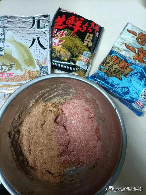 近岸釣流水，老鬼魚餌擒大鯉